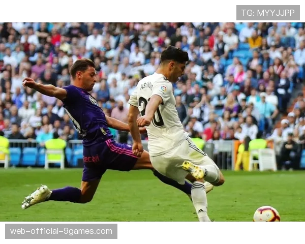 国家德比前瞻:巴萨主场迎战皇马,哈维与安切洛蒂的战术博弈